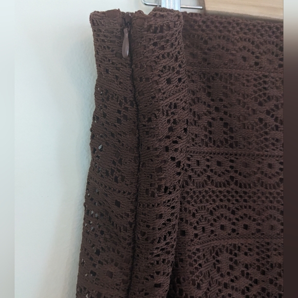 H&M lace skirt - Picture 3 of 5
